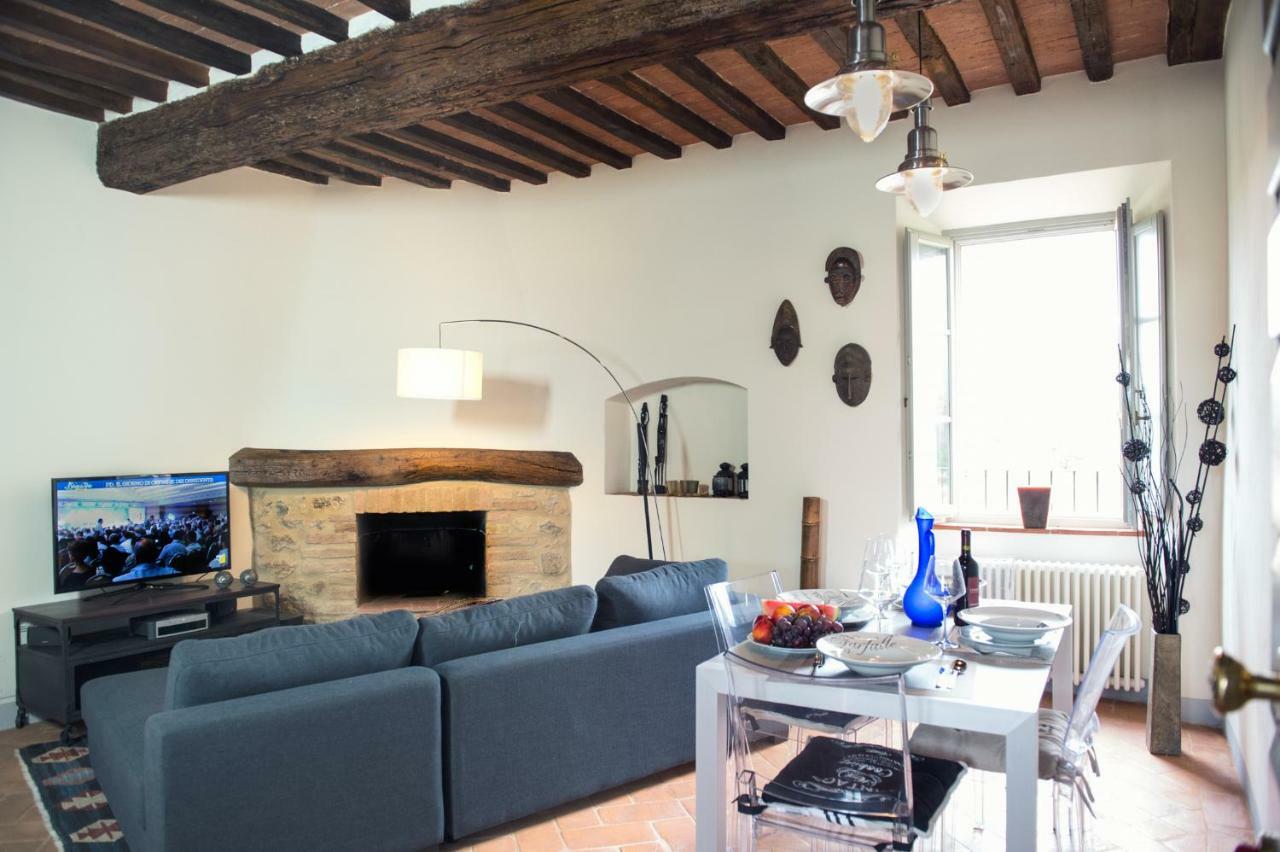 La Senesina Villa Monteriggioni Luaran gambar