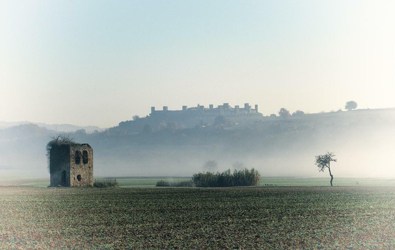 La Senesina Villa Monteriggioni Luaran gambar